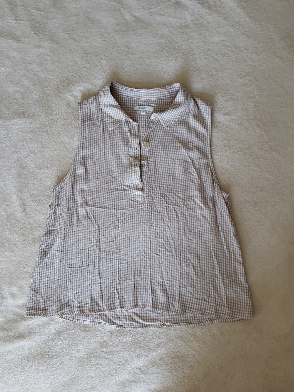 Z SUPPPY Medium Gingham Adobe White  Sleeveless Collared Quarter Button Blouse